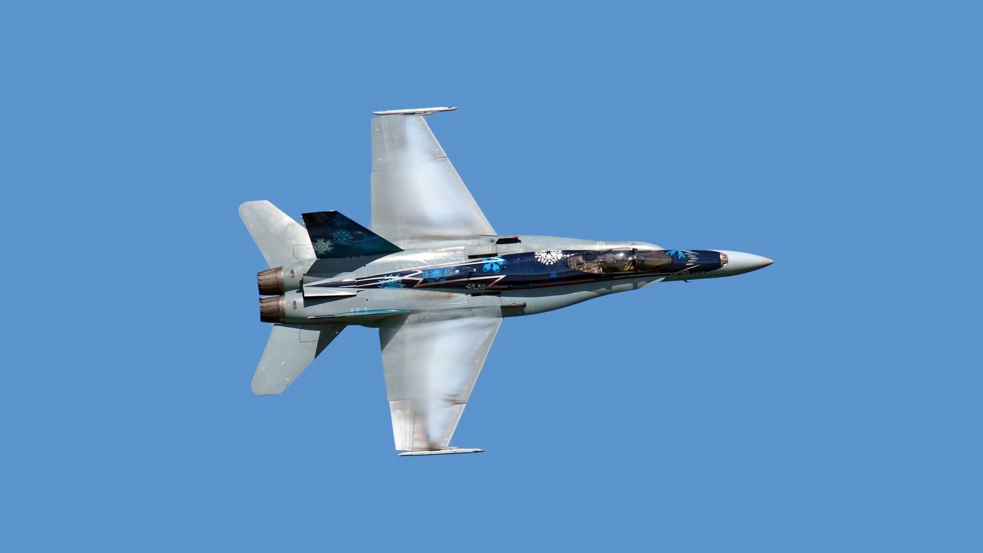 爱游戏下载-曼联在激烈争夺中取胜，积分逼近榜首